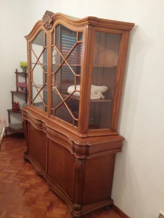 Mueble de salón de madera