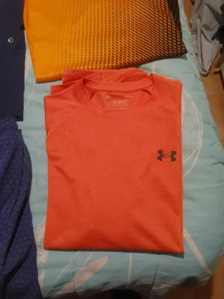 Conjunto camisetas deporte S y bañador S