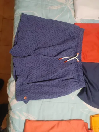 Conjunto camisetas deporte S y bañador S