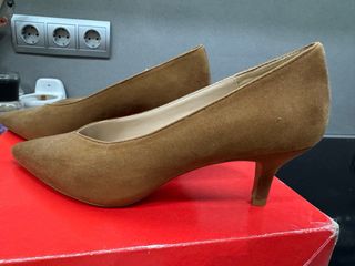 Zapatos de vestir tacón color camel