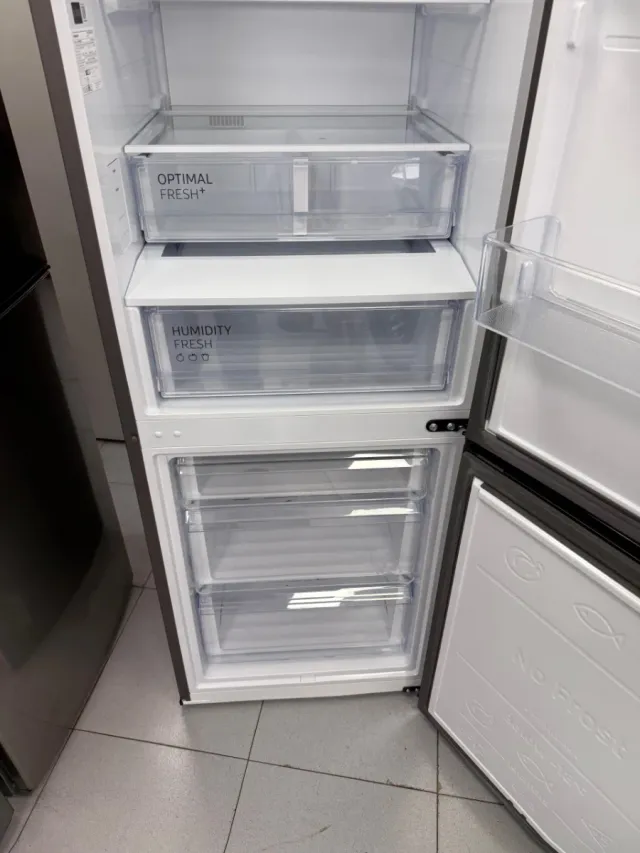 Nevera Samsung nueva tara 2m x 60cm No Frost