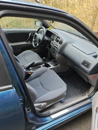 Nissan Primera 2001