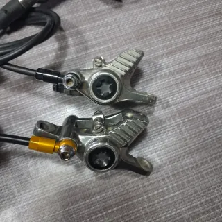 Frenos Shimano XTR M9020 carbon