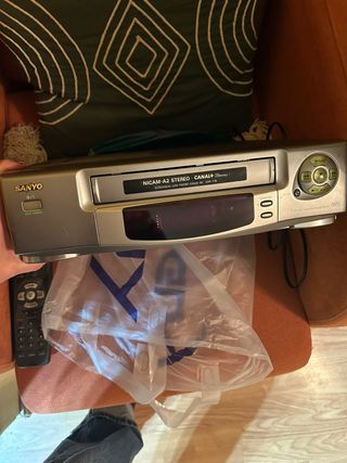 Reproductor VHS Sanyo HR-778