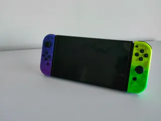 Nintendo Switch OLED Splatoon 3 Edición + Extras