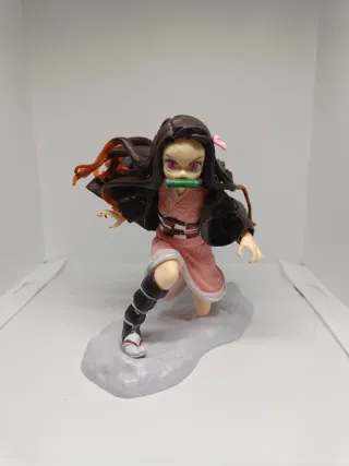 Set due pezzi Action Figure Demon Slayer - Nezuko