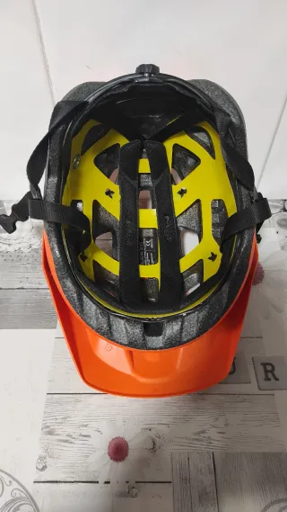 Casco MET Echo MIPS Naranja