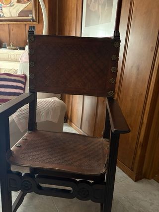 Sillón Frailero cuero y Madera