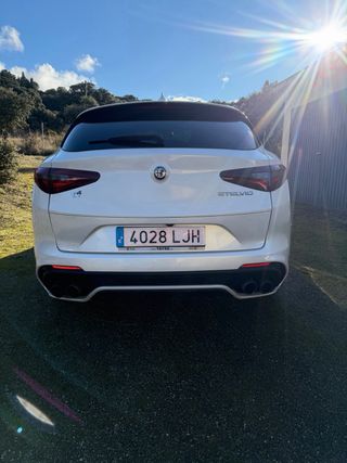 Alfa Romeo Stelvio 2020