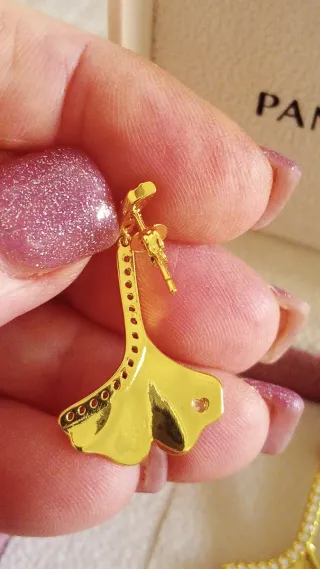 Pendientes Pandora Dorados Hoja Ginkgo