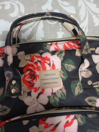 Mochila VSNOON floral negra multicolor