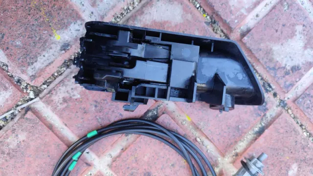 Cable y tirador Toyota Corolla E21 2021