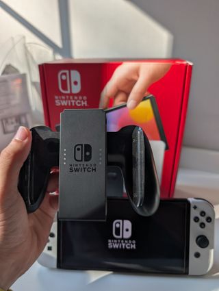 Nintendo Switch OLED + Nitro Deck + Juegos