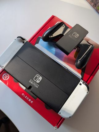 Nintendo Switch OLED + Nitro Deck + Juegos