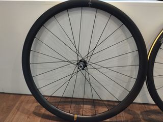 Set di ruote Miche SLR36GRV in carbonio