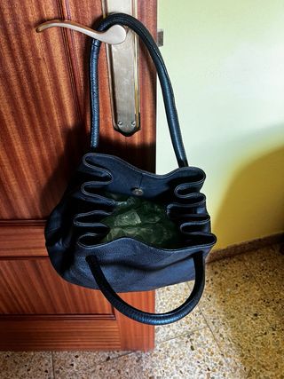 Bolso de piel negro Purificación García