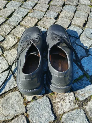 Scarpe eleganti nere vintage