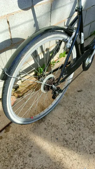 Bicicleta Paseo BTWIN Negra