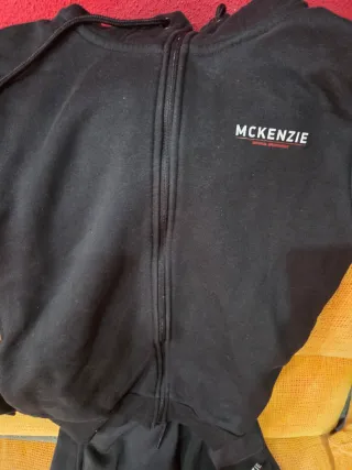 Conjunto McKenzie Negro