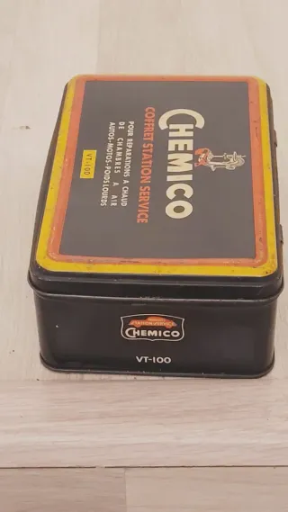 Caja metálica de parches Chemico VT-100
