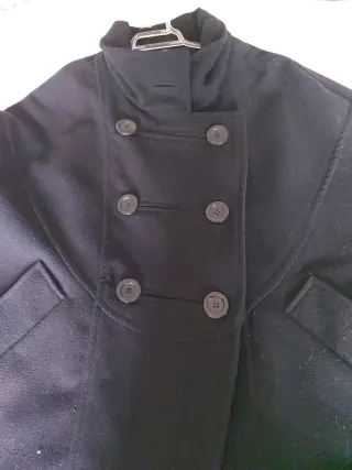 Chaqueta negra corta