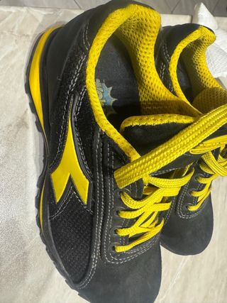 Scarpe antinfortunistiche Diadora nere e gialle