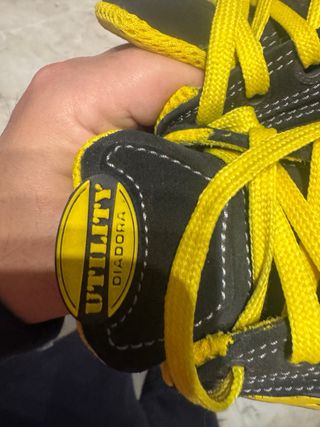 Scarpe antinfortunistiche Diadora nere e gialle