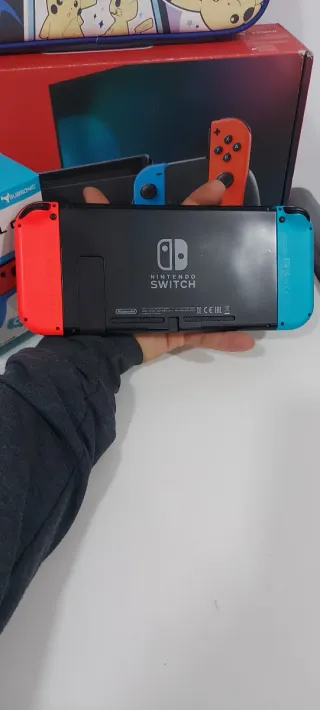 Nintendo Switch con extras.