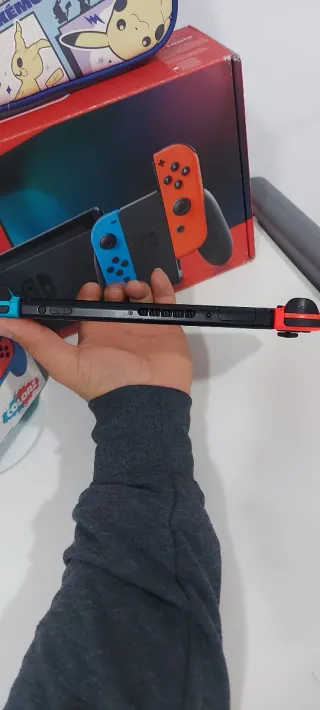 Nintendo Switch con extras.