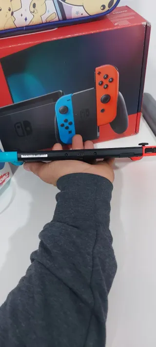 Nintendo Switch con extras.
