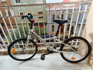 Bicicleta Infantil B-TWIN Blanca
