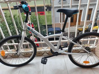 Bicicleta Infantil B-TWIN Blanca