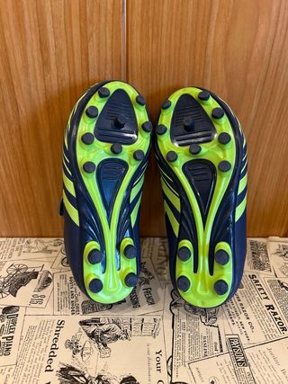 Botas de fútbol niño azul y verde Talla 27