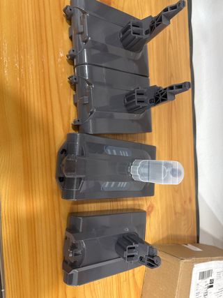 Baterías Dyson V6 V7 V8 V10 15€ la unidad