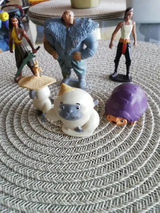 Figuras de colección Raya y el Último Dragón.
