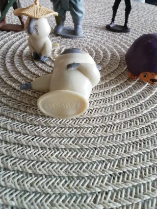 Figuras de colección Raya y el Último Dragón.