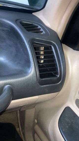 2 Salidas Aire Acondicionado Nissan Terrano 2