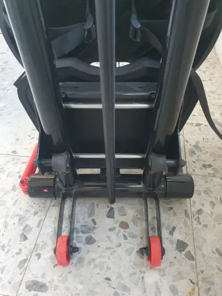 Máquina de remo plegable