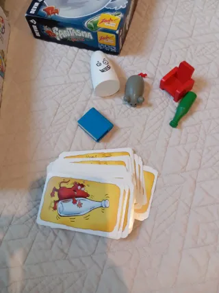 2Juegos de mesa:Los Tres Cerditos y Fantasma Blitz