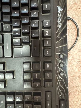 Teclado Corsair K55 RGB