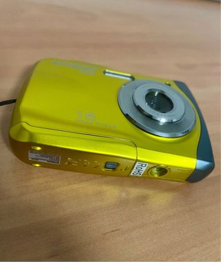 Cámara Polaroid iS525 16 MP Amarilla