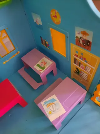 Maletín Escuela Barriguitas 2000 + 8 Muñecos