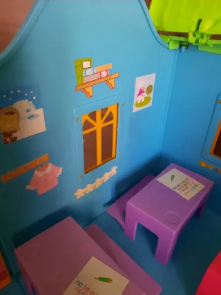 Maletín Escuela Barriguitas 2000 + 8 Muñecos