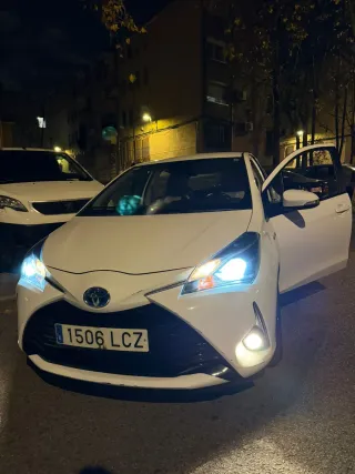 Toyota Yaris Ecovan 2019 hybrid