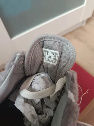 Zapatillas Vans pelo grises Talla 37