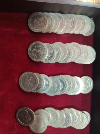 84 Monedas 200 Pesetas