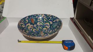 Plato de barro antiguo decorado