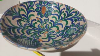 Plato de barro antiguo decorado
