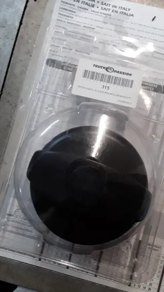 Tapón gasoil camión Renault
