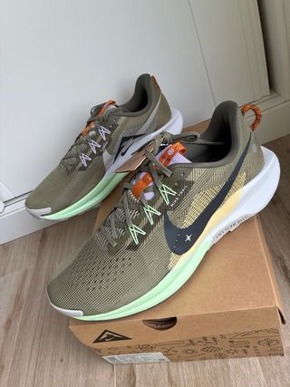 Nike Pegasus Trail 5 Verde Talla 47.5, 13 usa
